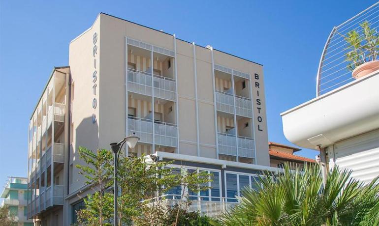 hotelbristolcattolica fr juin-offre-all-inclusive 015