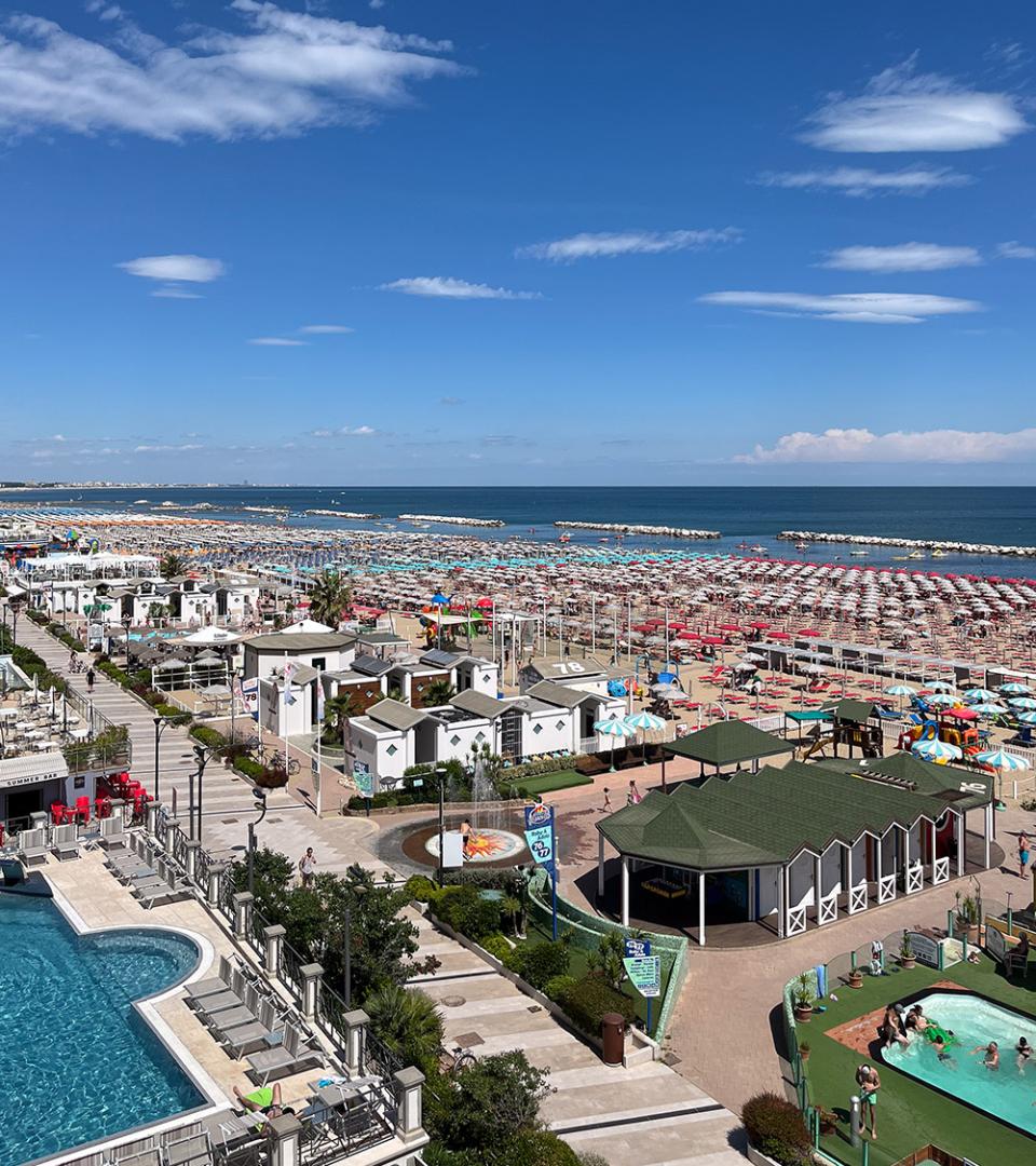 hotelbristolcattolica it spiaggia 016